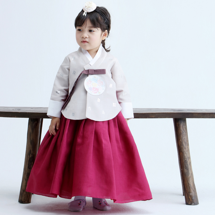 韓国ドラマで憧れるチマチョゴリ王妃のかわいい子供チョゴリ