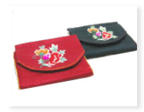 韓国ポーチ　キルティング手刺繍カードケース