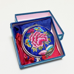 韓国手刺繍丸型コンパクト・ブルー
