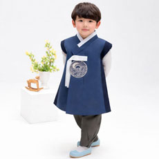 �q�������^���`���S���E�j�̎q�pNo104<br>�g��99�`108cm�O�� 6���T�C�Y(�ڈ��N��4-5��)