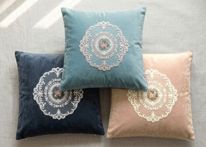 落ち着いた色合いとレース刺繍が上品な、北欧風韓国インテリア座布団カバー