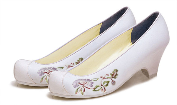 チマチョゴリの靴韓服靴 タンポポ刺繍コッシン 8白 女性用コッシン 夢 